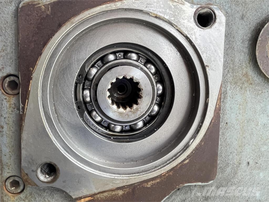 Compact Truck CT.2 Distributor gearbox Части и оборудване за кранове
