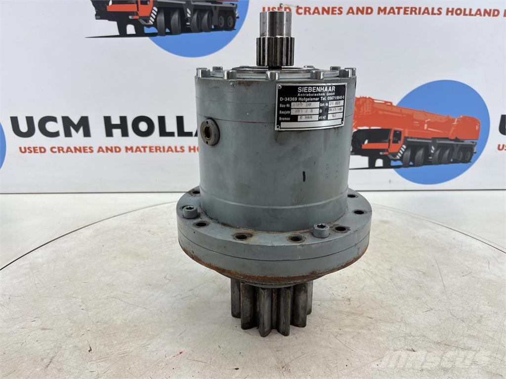 Compact Truck CT.2 Slewing gear Части и оборудване за кранове
