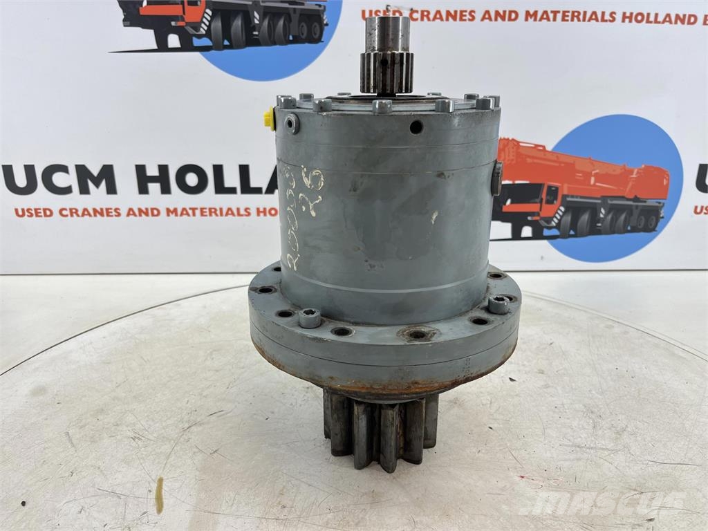 Compact Truck CT.2 Slewing gear Части и оборудване за кранове
