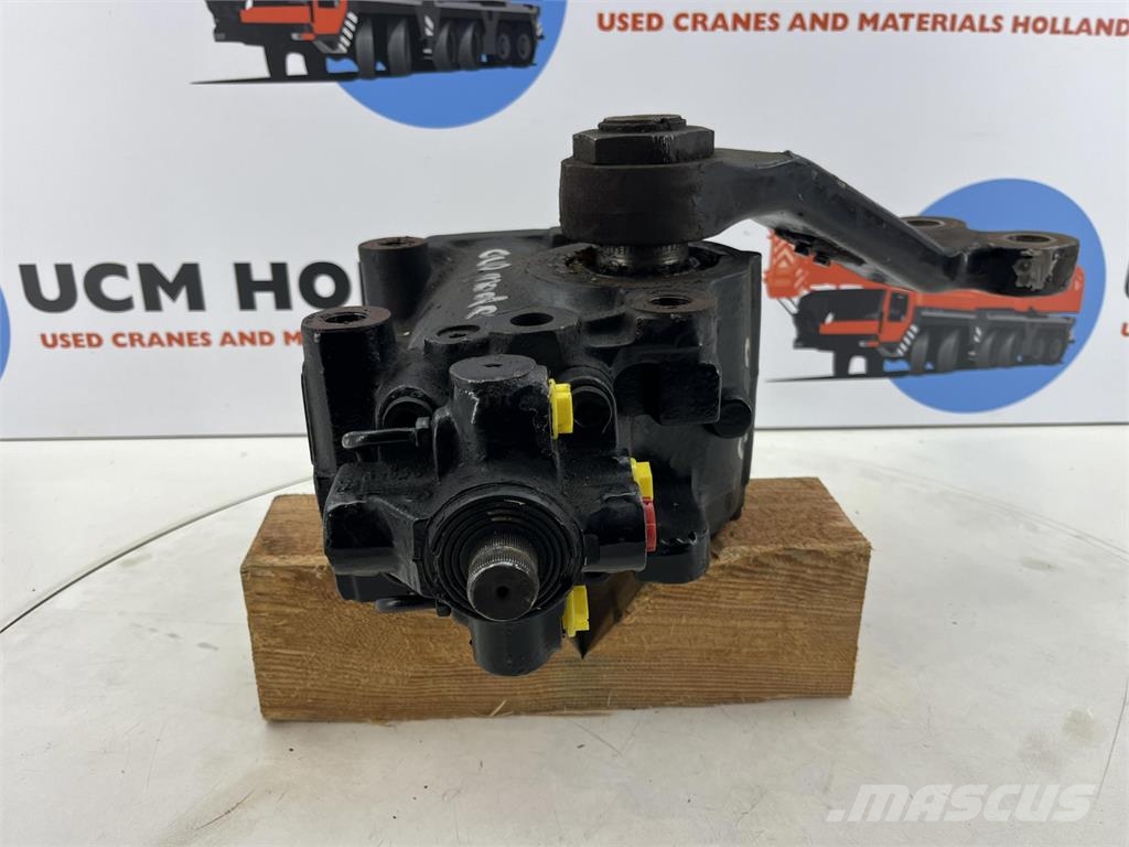 Compact Truck CT2 steering box Части и оборудване за кранове