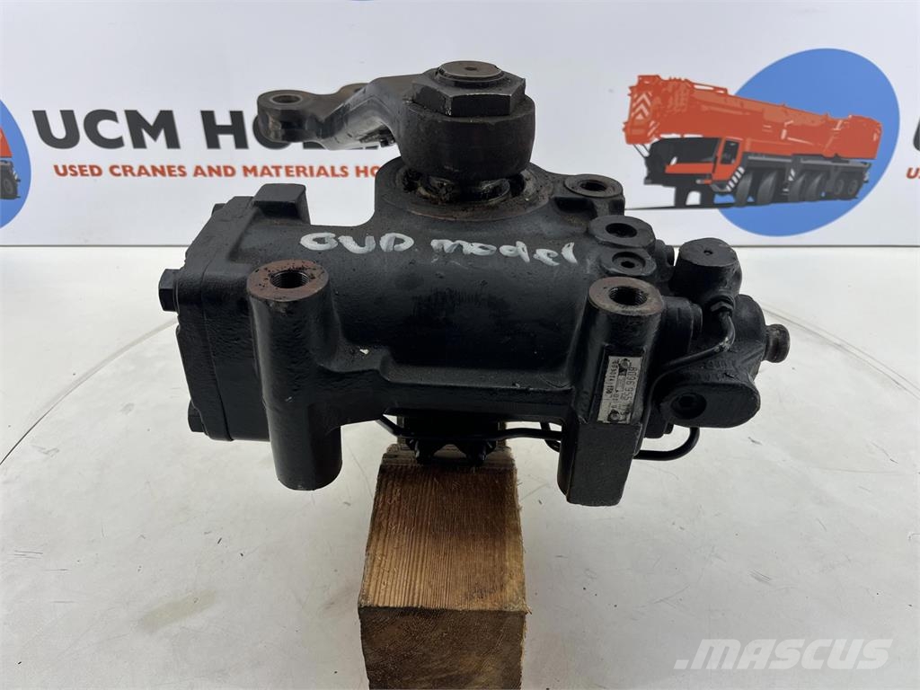 Compact Truck CT2 steering box Части и оборудване за кранове