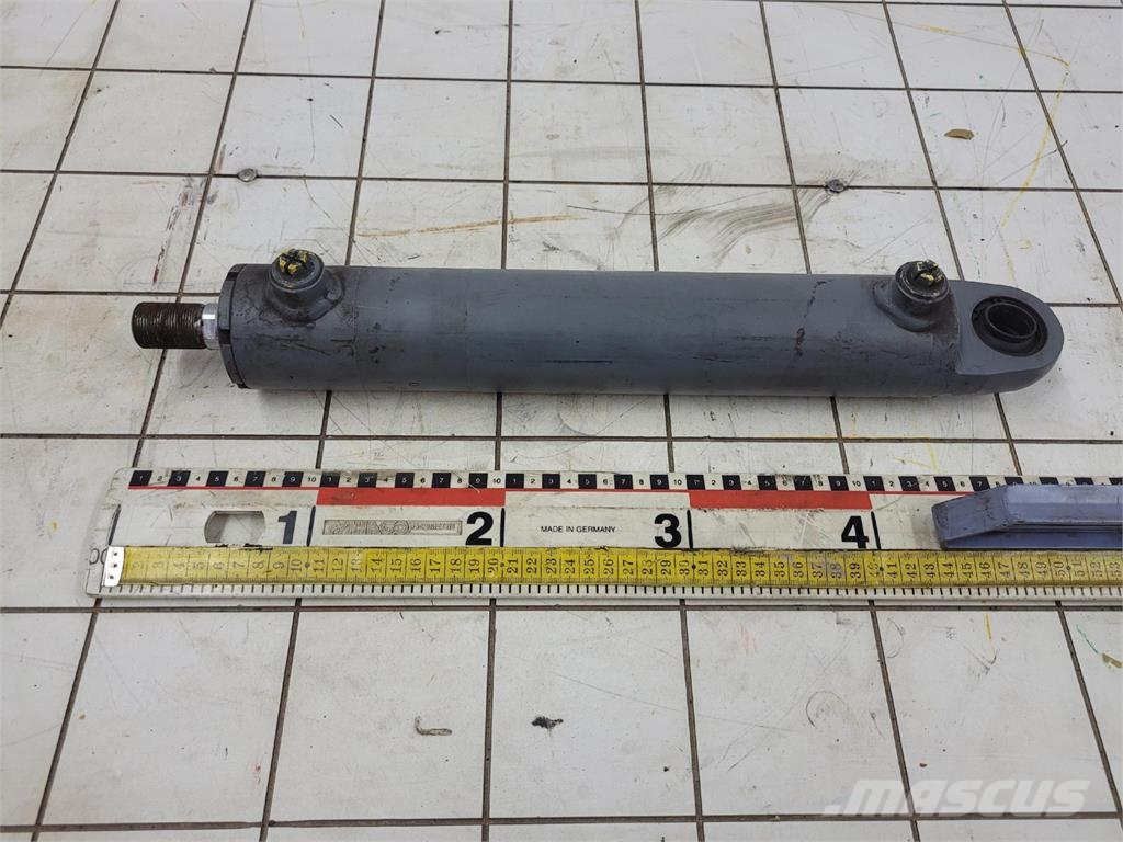 CT 2 Compact truck steering cylinder Kranar, delar och tillbehör