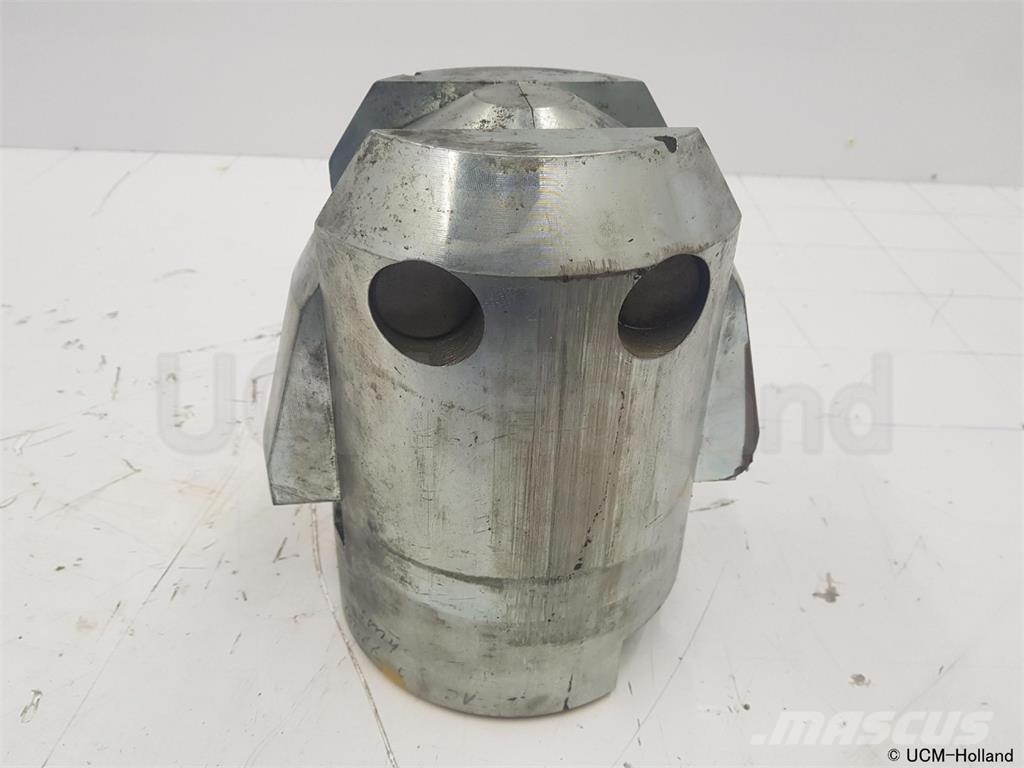 Demag AC 100 locking brace counterweight أجزاء ومعدات رافعات