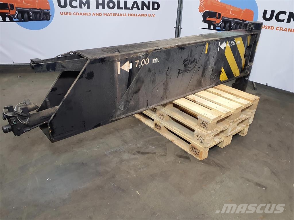 Demag AC 100 outrigger beam complete front Peças e equipamentos para guindastes