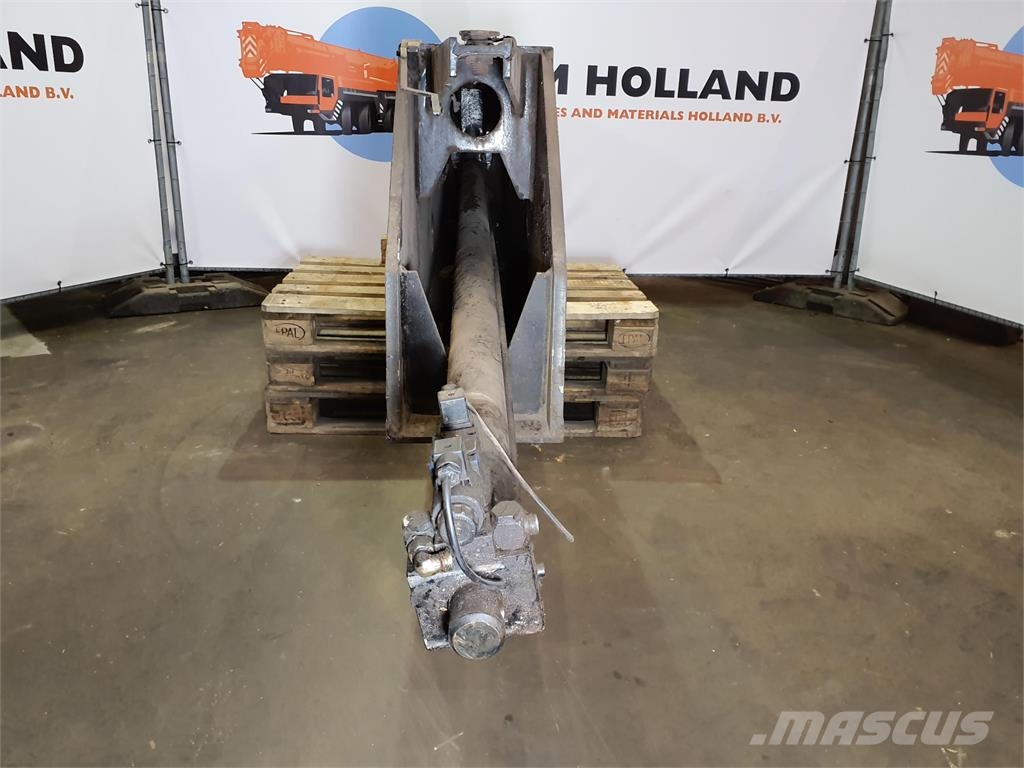 Demag AC 100 outrigger beam complete rear Peças e equipamentos para guindastes