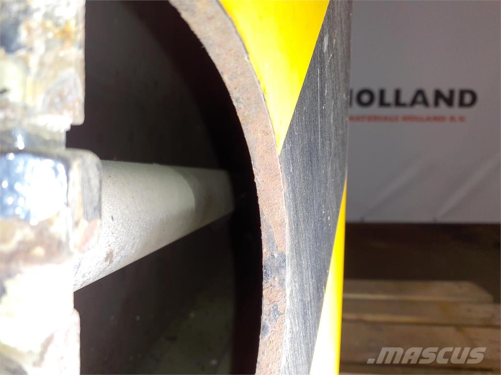Demag AC 100 outrigger beam complete rear Peças e equipamentos para guindastes