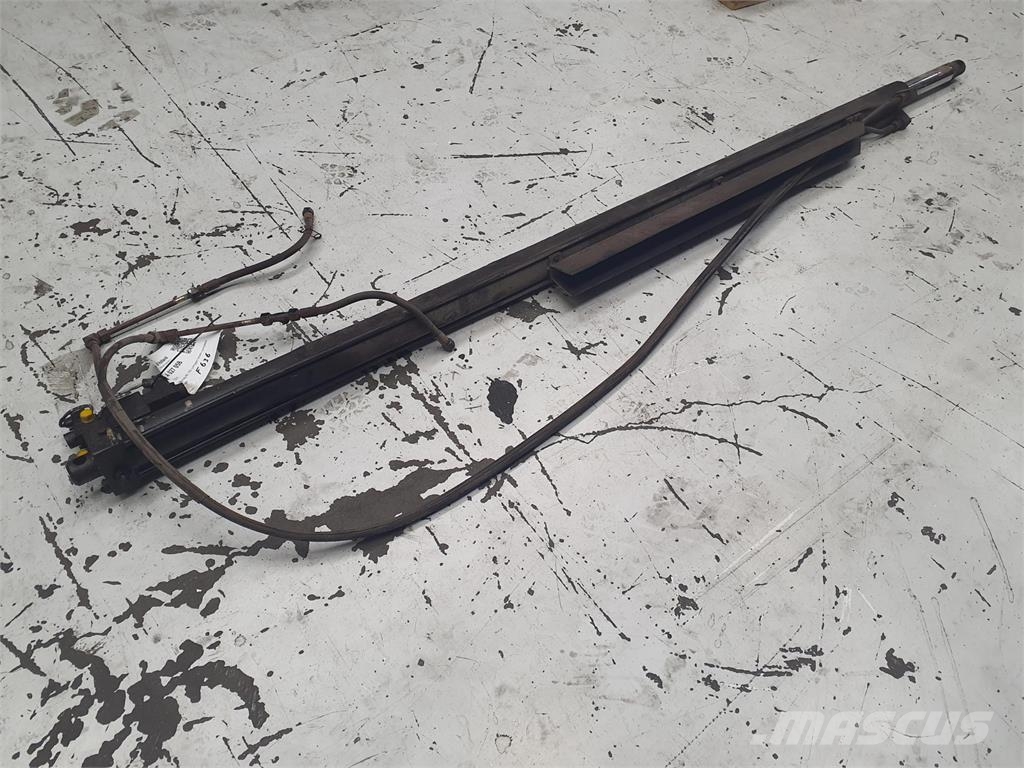 Demag AC 100 outrigger extension cylinder rear Peças e equipamentos para guindastes
