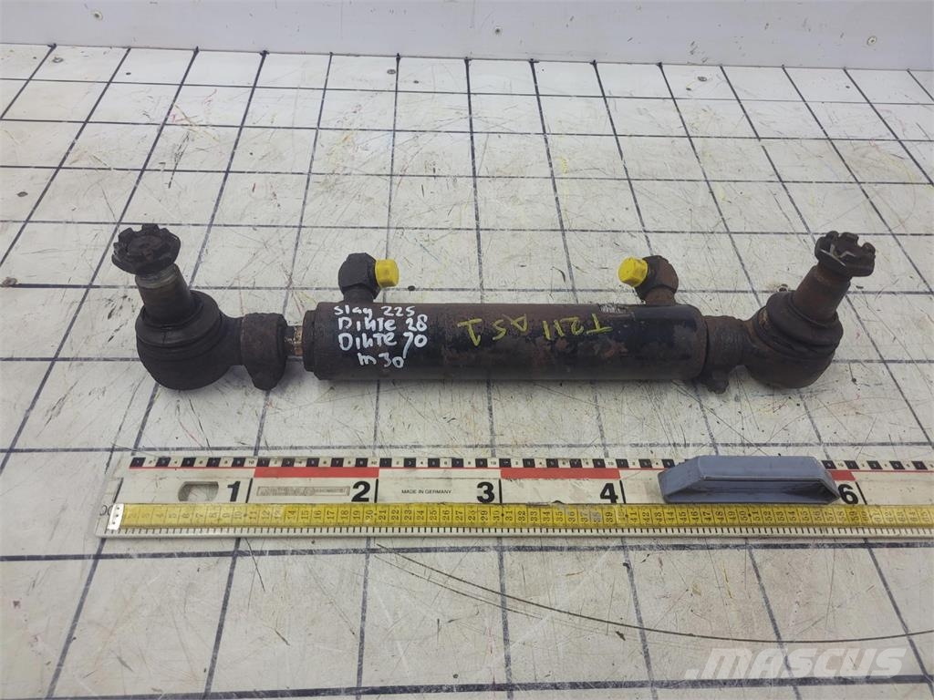 Demag AC 100 steering cylinder Peças e equipamentos para guindastes