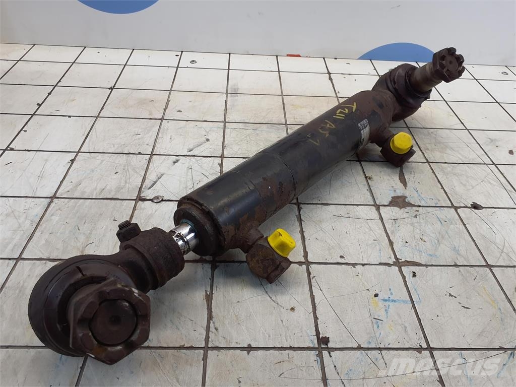 Demag AC 100 steering cylinder Peças e equipamentos para guindastes