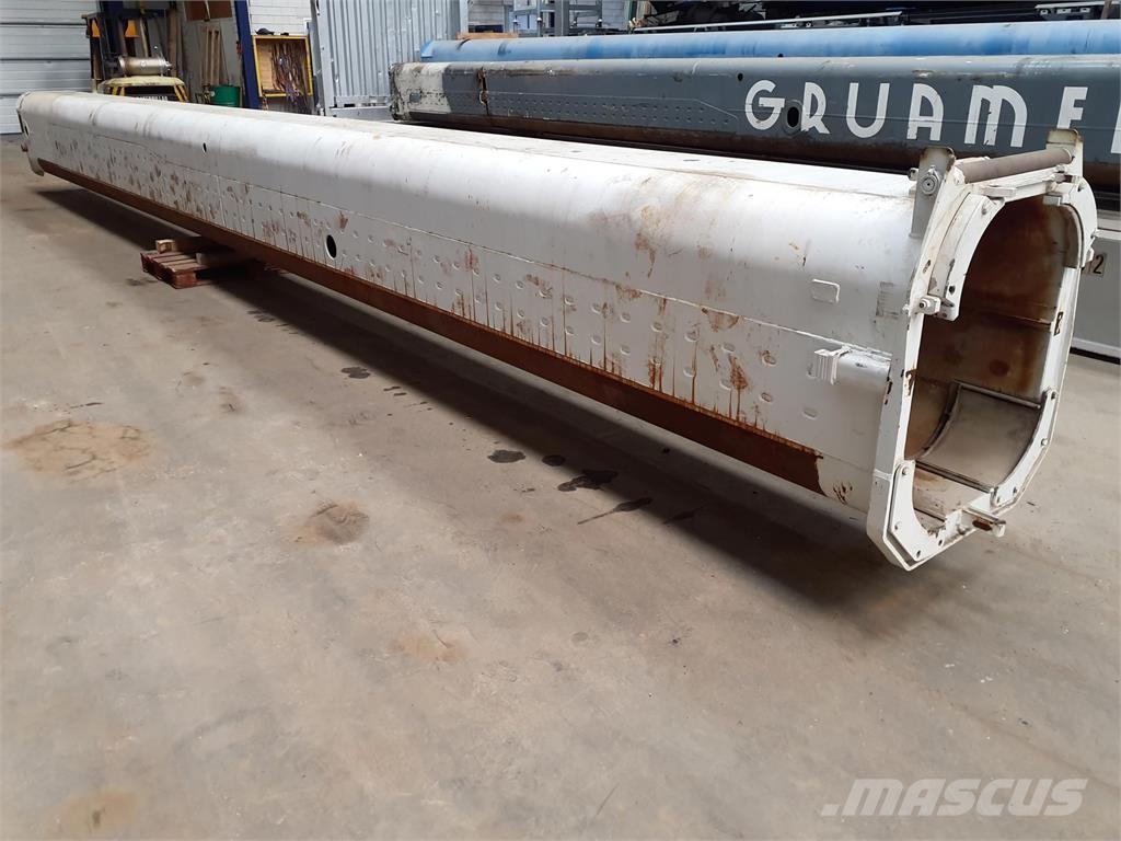 Demag AC 120 telescopic section 2 Peças e equipamentos para guindastes
