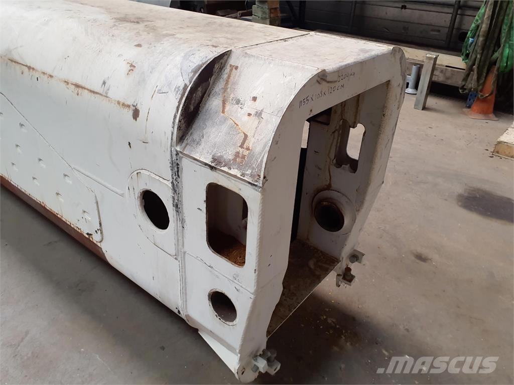 Demag AC 120 telescopic section 2 Peças e equipamentos para guindastes