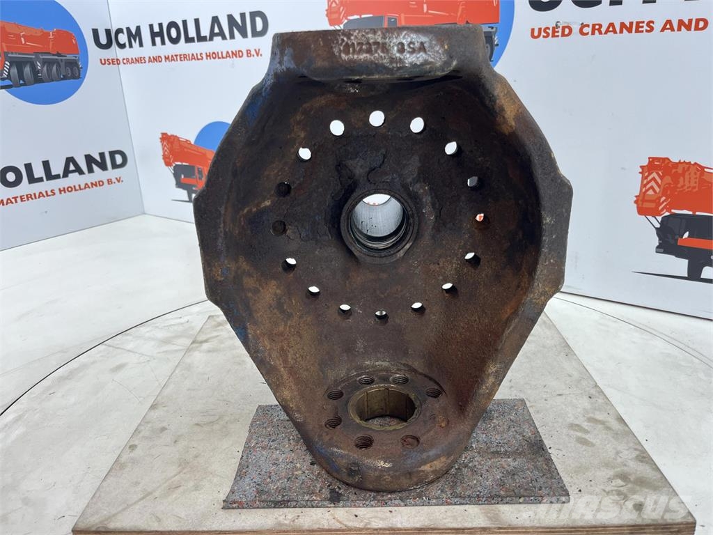 Demag AC 155, AC 205 Steering knuckle 16 holes Axles