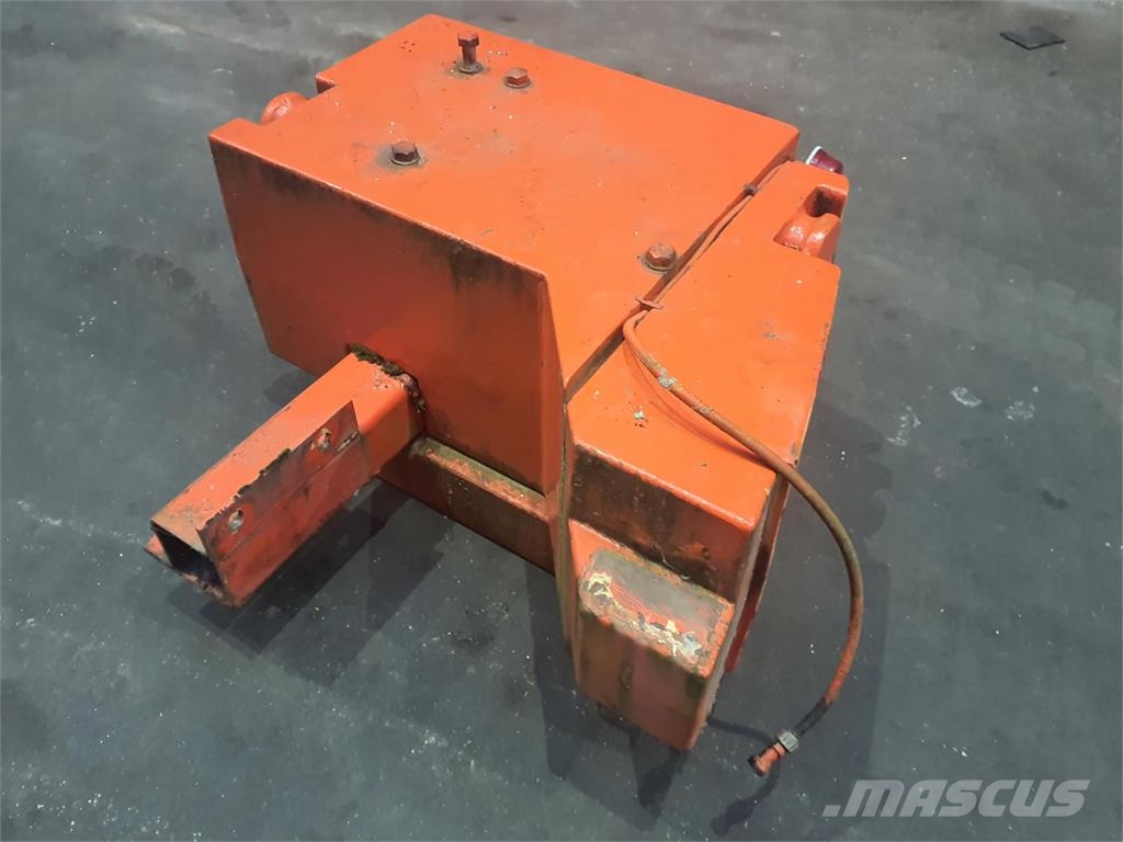 Demag AC 155 counterweight 1.2t + 0,3t right Εξαρτήματα και εξοπλισμός για γερανούς