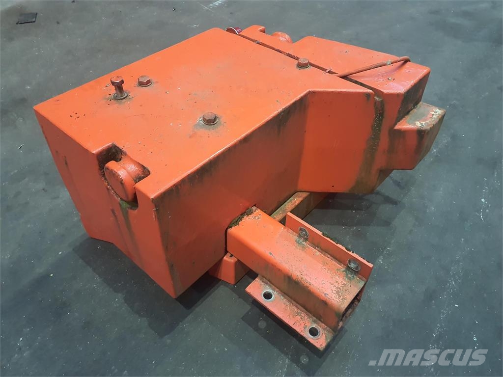 Demag AC 155 counterweight 1.2t + 0,3t right Εξαρτήματα και εξοπλισμός για γερανούς