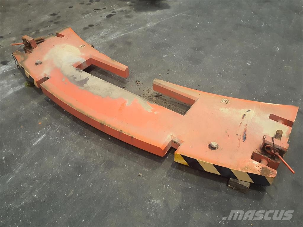 Demag AC 155 counterweight 1T Εξαρτήματα και εξοπλισμός για γερανούς