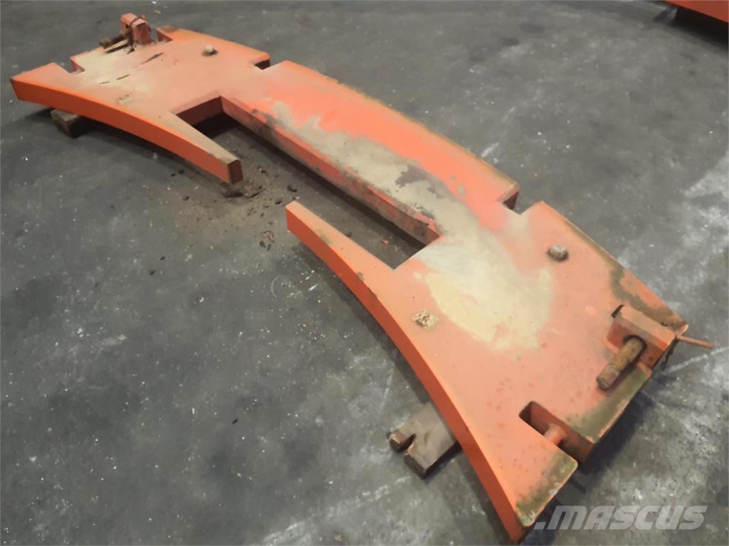 Demag AC 155 counterweight 1T Εξαρτήματα και εξοπλισμός για γερανούς