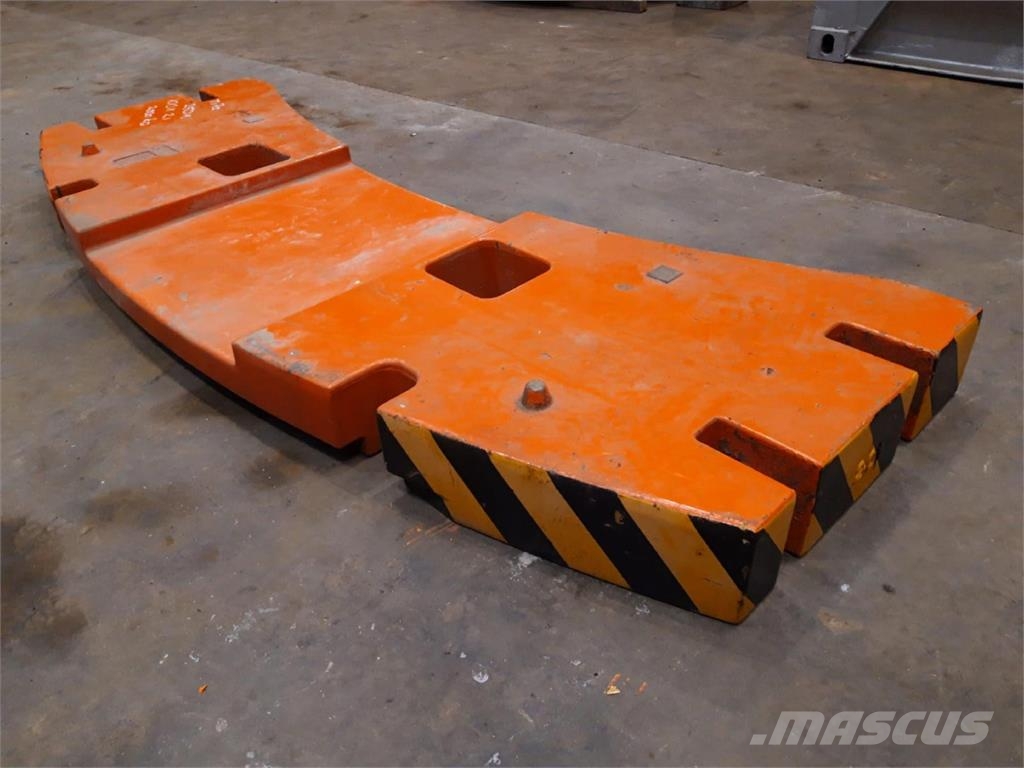 Demag AC 155 counterweight 2,0 ton Εξαρτήματα και εξοπλισμός για γερανούς