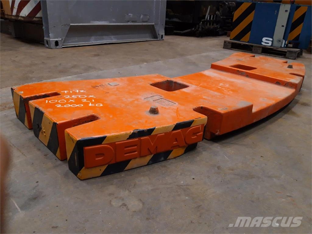 Demag AC 155 counterweight 2,0 ton Εξαρτήματα και εξοπλισμός για γερανούς