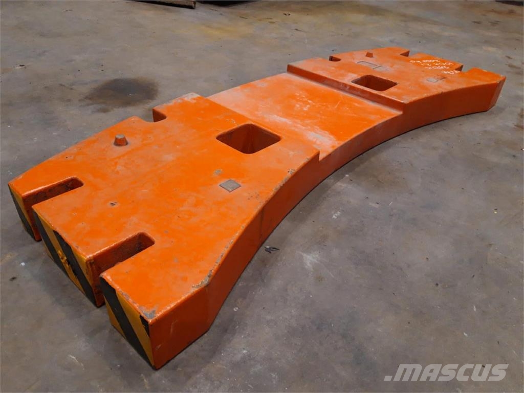 Demag AC 155 counterweight 2,0 ton Εξαρτήματα και εξοπλισμός για γερανούς