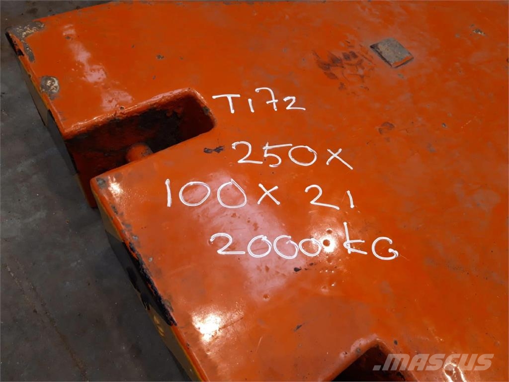 Demag AC 155 counterweight 2,0 ton Εξαρτήματα και εξοπλισμός για γερανούς