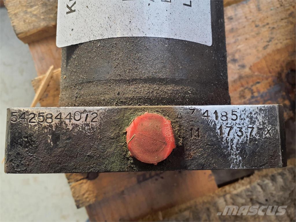 Demag AC 155 counterweight lift cylinder Εξαρτήματα και εξοπλισμός για γερανούς