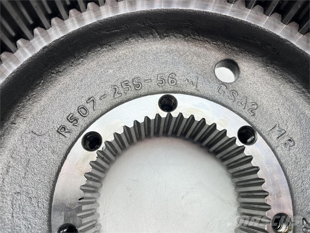 Demag AC 155 planetary gear 17-24-67-32-46-3-H135 محور العجلة