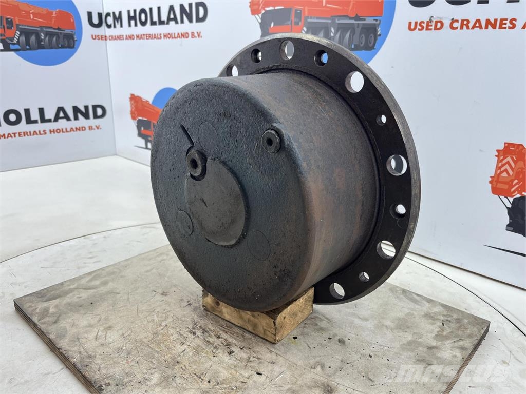 Demag AC 155 planetary gear 22-25-74-40-3pl-H135-46 محور العجلة