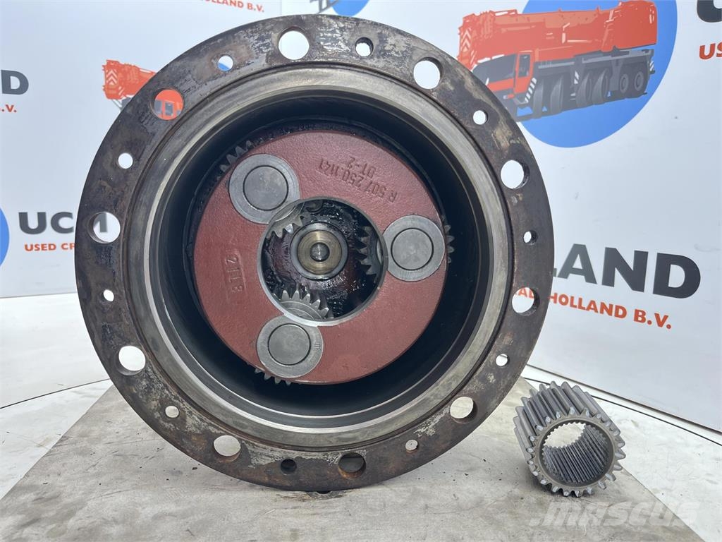 Demag AC 155 planetary gear 22-25-74-40-3pl-H135-46 محور العجلة