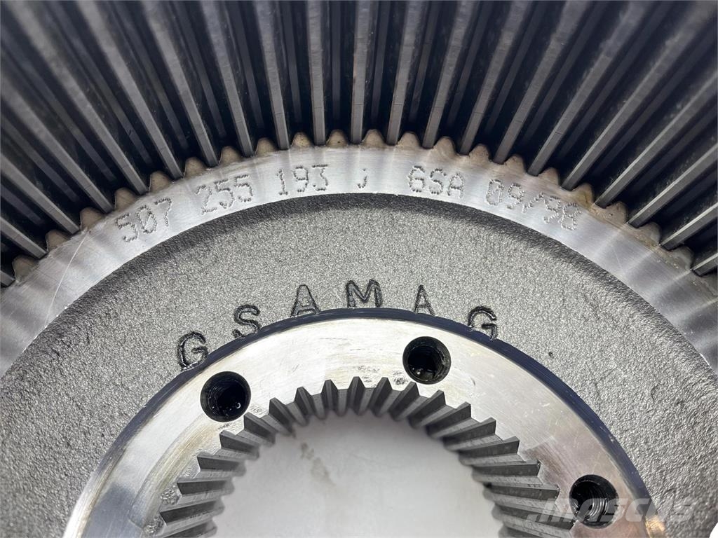 Demag AC 155 planetary gear 22-25-74-40-3pl-H135-46 محور العجلة