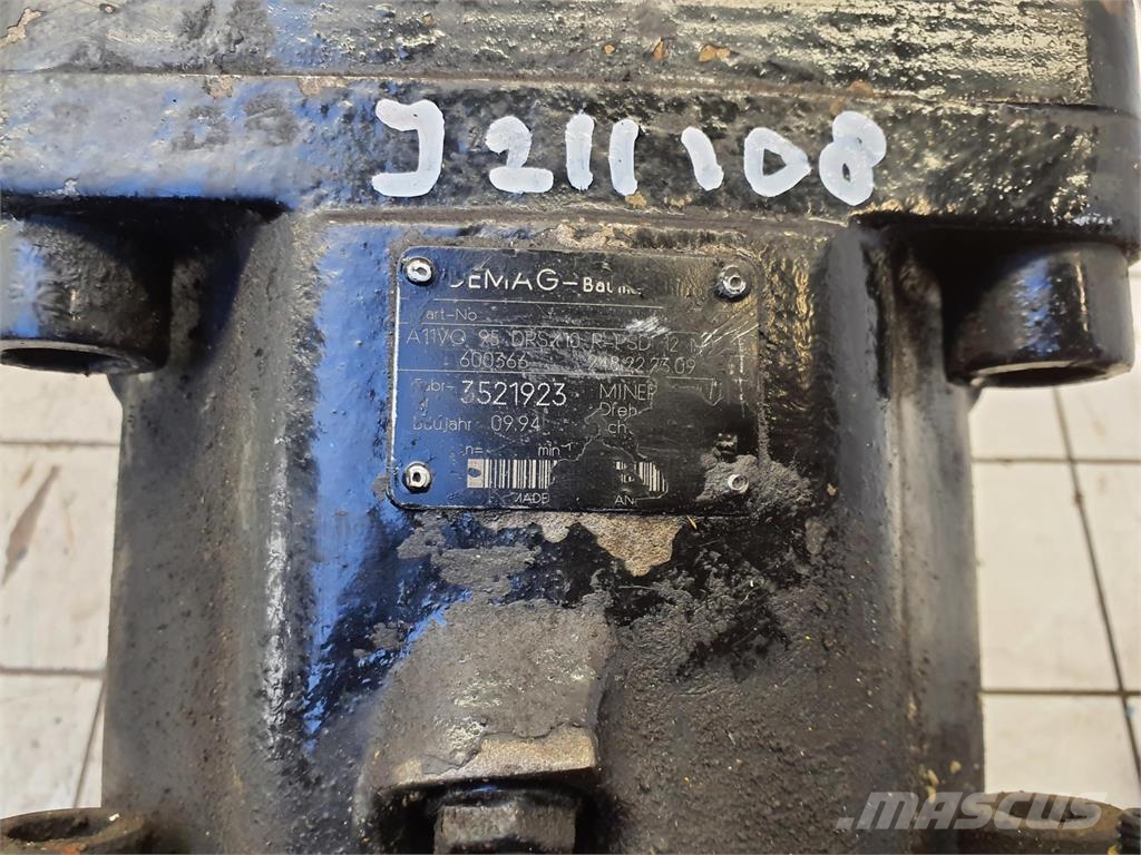 Demag AC 155 pump Εξαρτήματα και εξοπλισμός για γερανούς