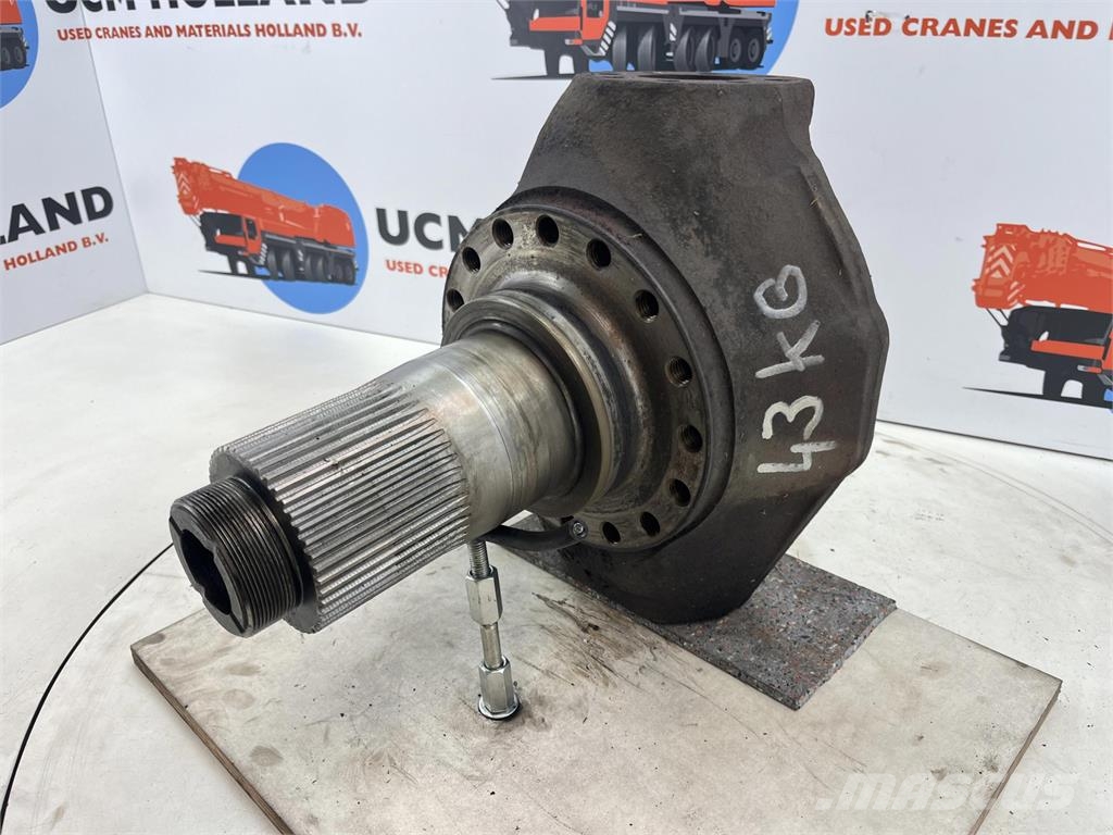 Demag AC 155 steering knuckle 16 holes axle 3 Axles