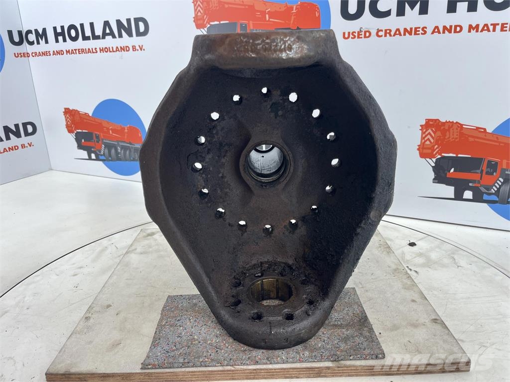 Demag AC 155 steering knuckle 16 holes axle 3 Axles