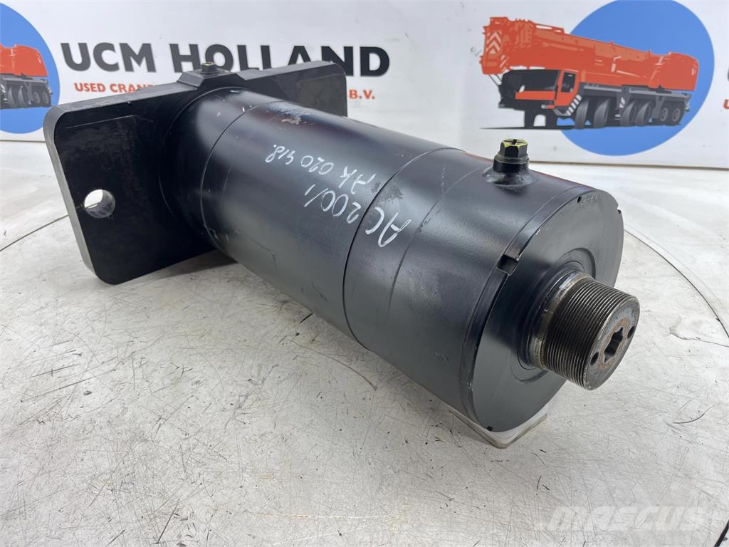 Demag AC 200/1 counterweight lift cylinder Kranen onderdelen en gereedschap