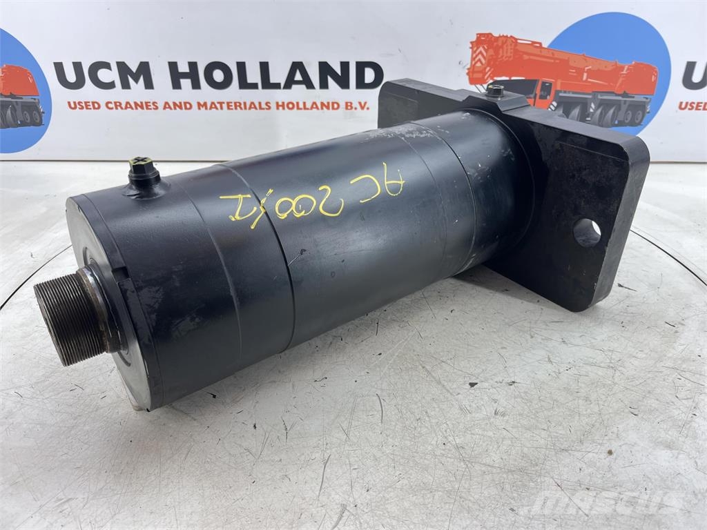 Demag AC 200/1 counterweight lift cylinder Kranen onderdelen en gereedschap