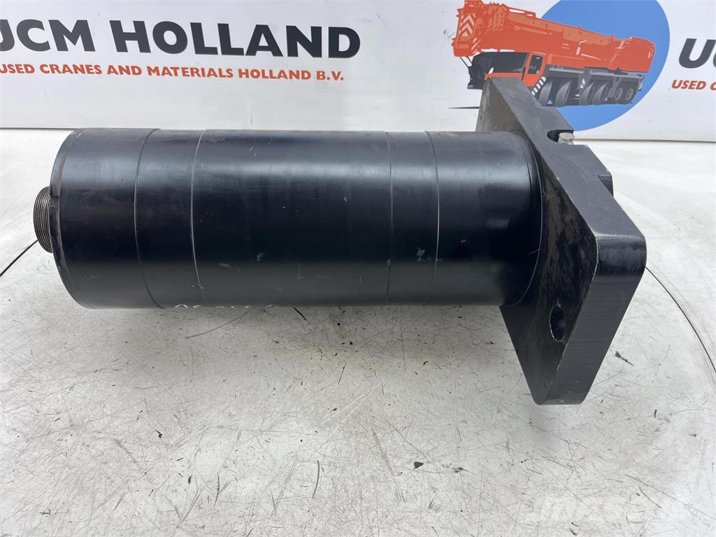 Demag AC 200/1 counterweight lift cylinder Kranen onderdelen en gereedschap