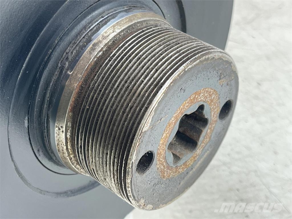 Demag AC 200/1 counterweight lift cylinder Kranen onderdelen en gereedschap