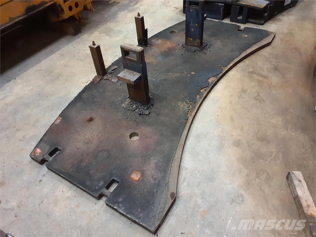 Demag AC 205 counterweight 1,2 ton Piezas y equipos para grúas