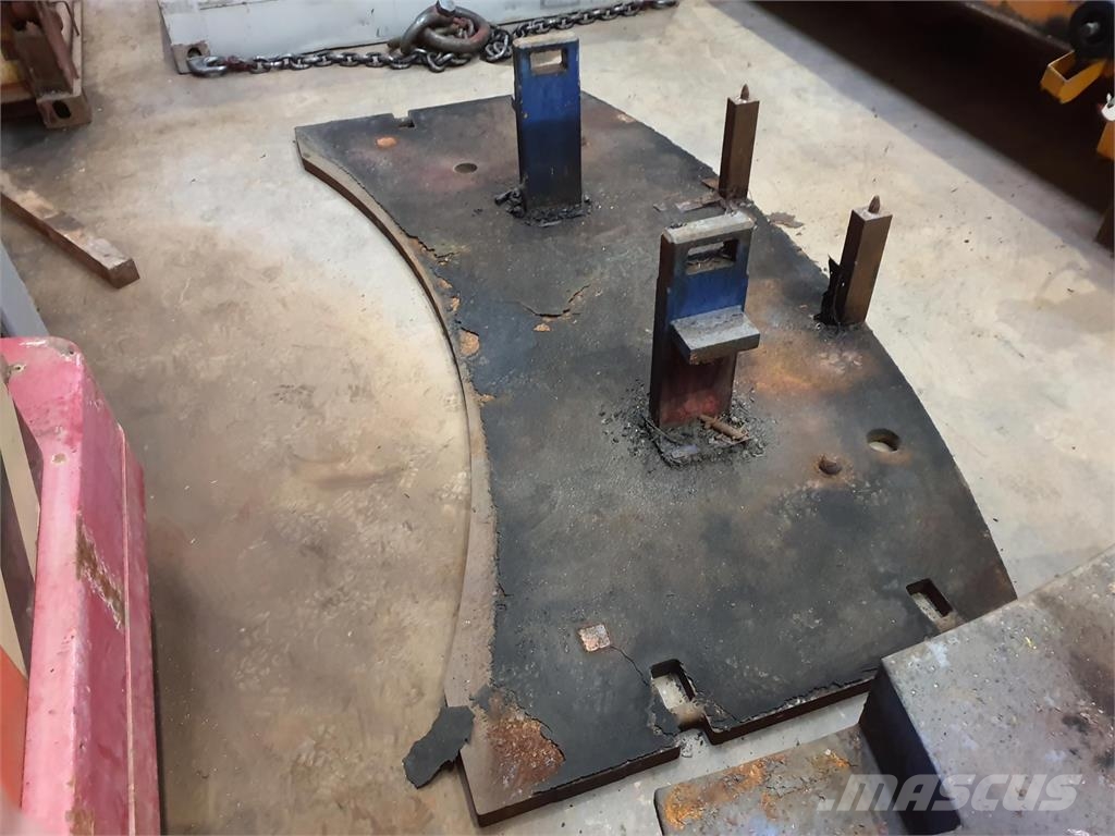 Demag AC 205 counterweight 1,2 ton Piezas y equipos para grúas