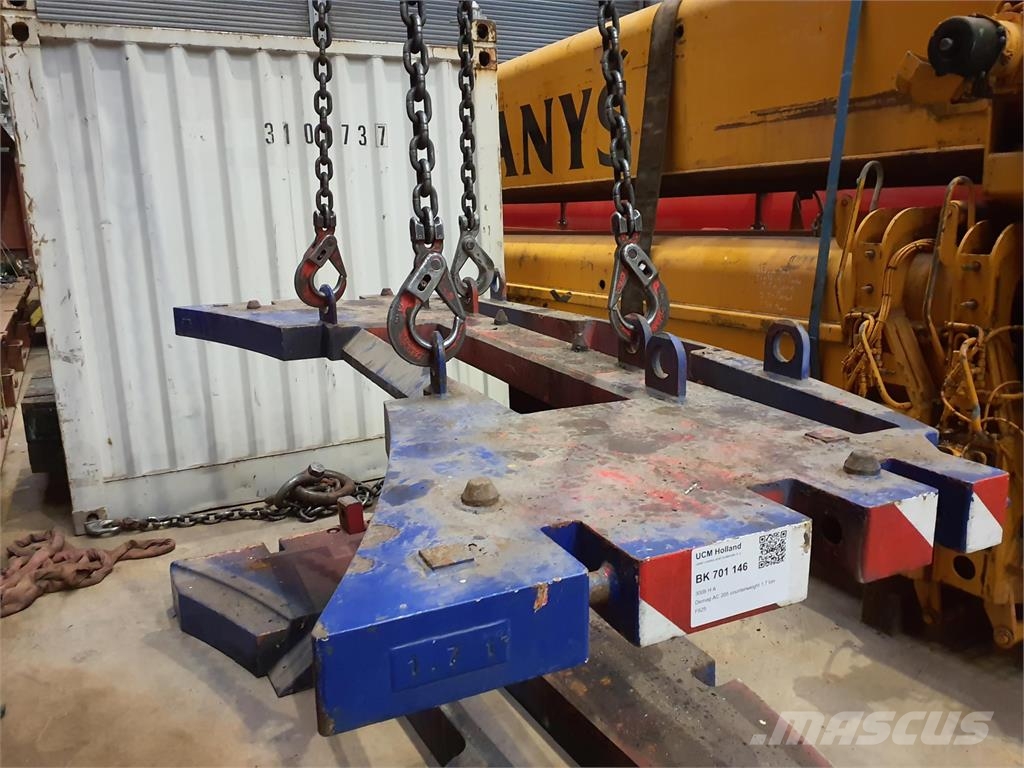 Demag AC 205 counterweight 1,7 ton Peças e equipamentos para guindastes