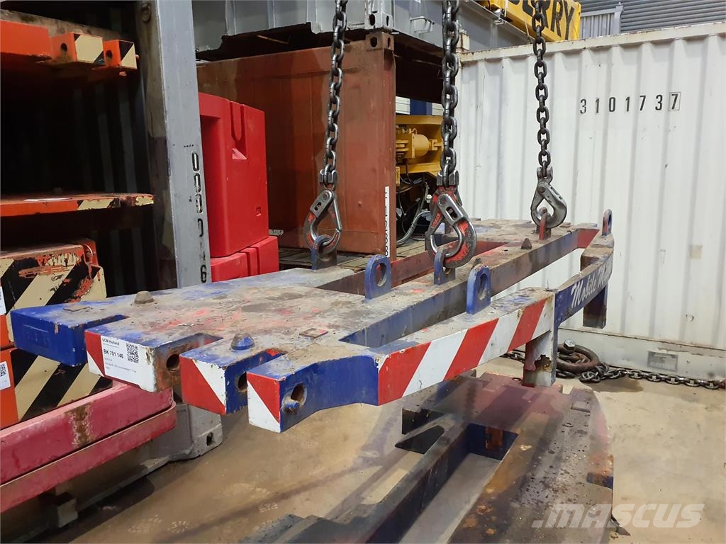 Demag AC 205 counterweight 1,7 ton Peças e equipamentos para guindastes