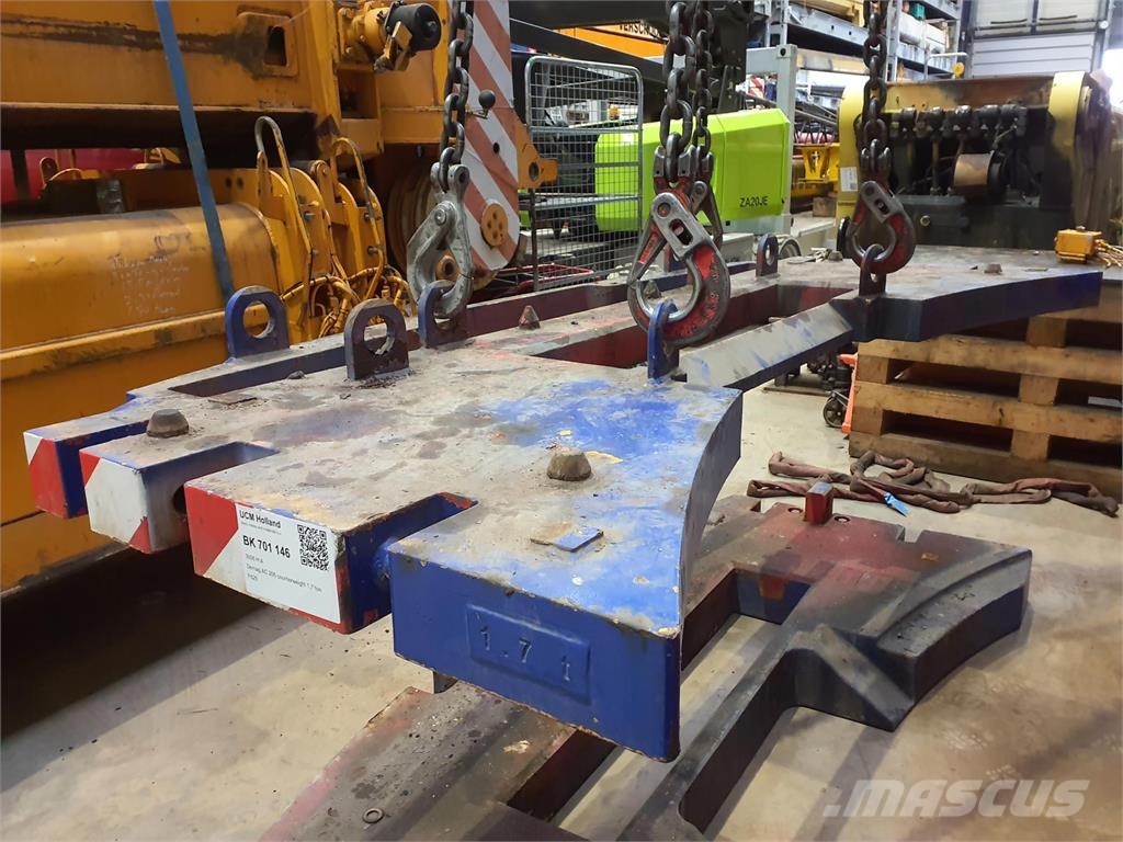 Demag AC 205 counterweight 1,7 ton Peças e equipamentos para guindastes