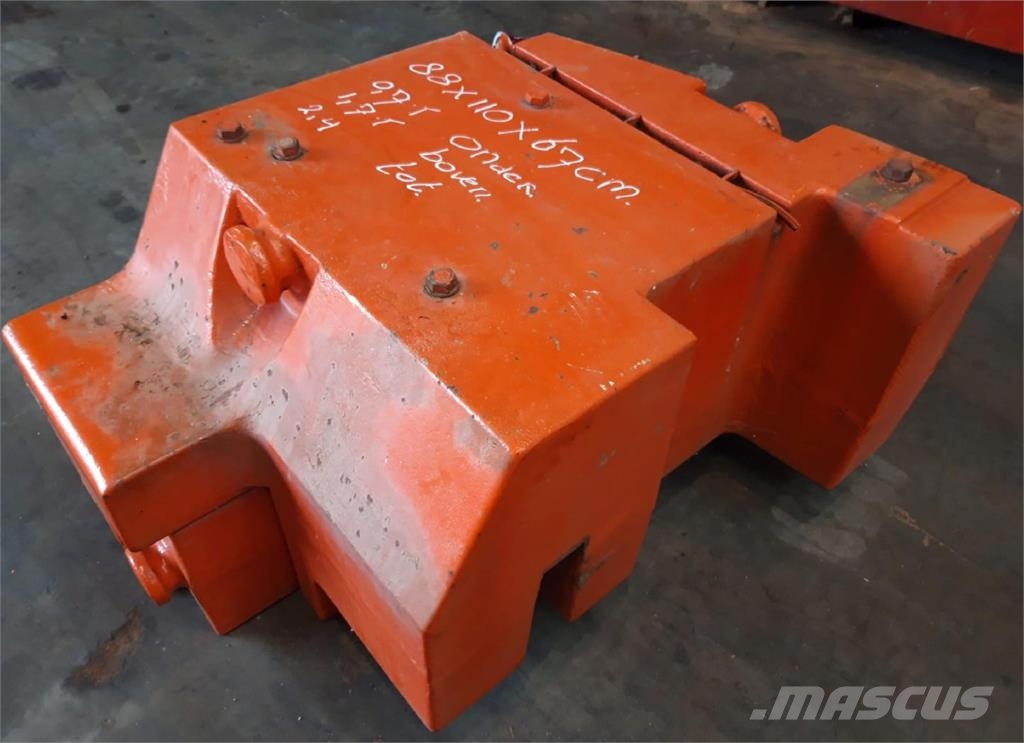 Demag AC 205 counterweight 2,4 ton right side (0.7/1.7 t Piezas y equipos para grúas