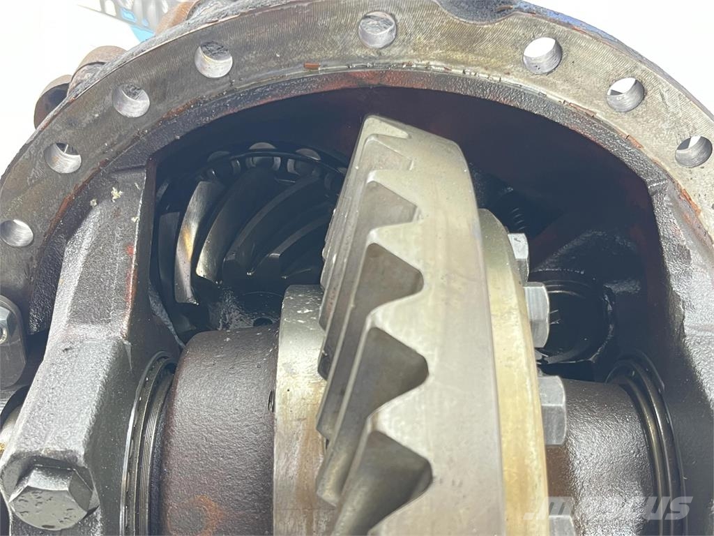 Demag AC 205 mid differential 13x35 axle 3 Peças e equipamentos para guindastes