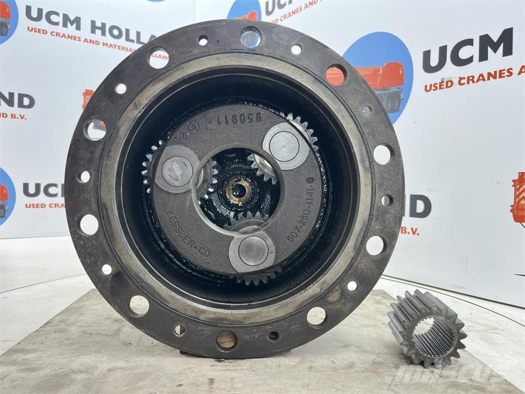 Demag AC 205 planetary gear 17-24-67-32-3pl-H135-42 Axles