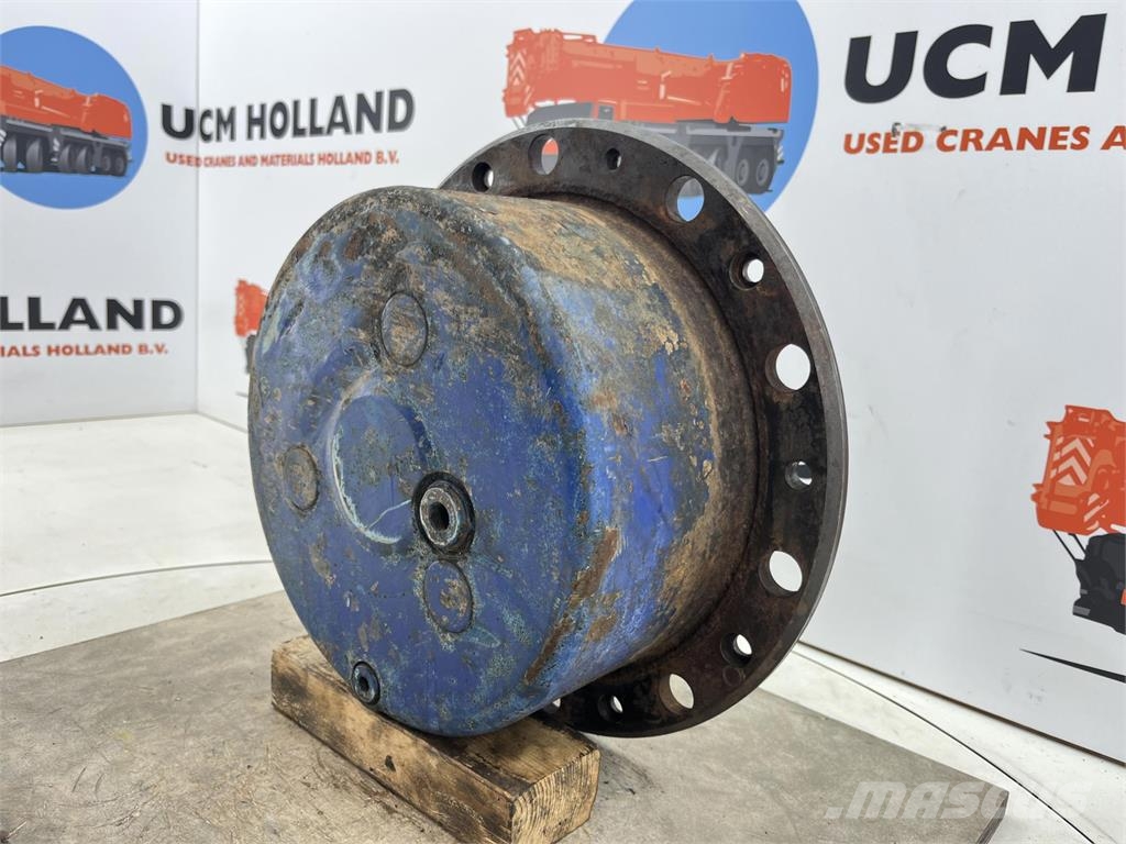 Demag AC 205 Planetary gear 17-24-67-32-3pl-H136-46 Axles