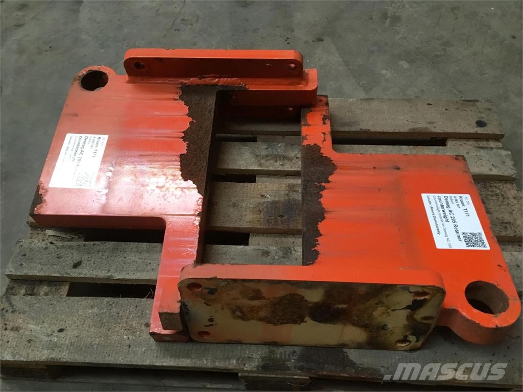 Demag AC 205 retainer counterweight Kranų dalys ir įranga