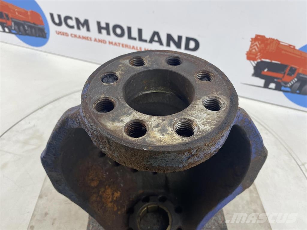 Demag AC 205 Steering knuckle 16 holes Axles