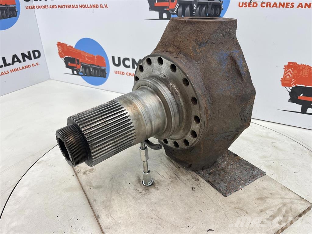 Demag AC 205 Steering knuckle 16 holes axle 4 Axles
