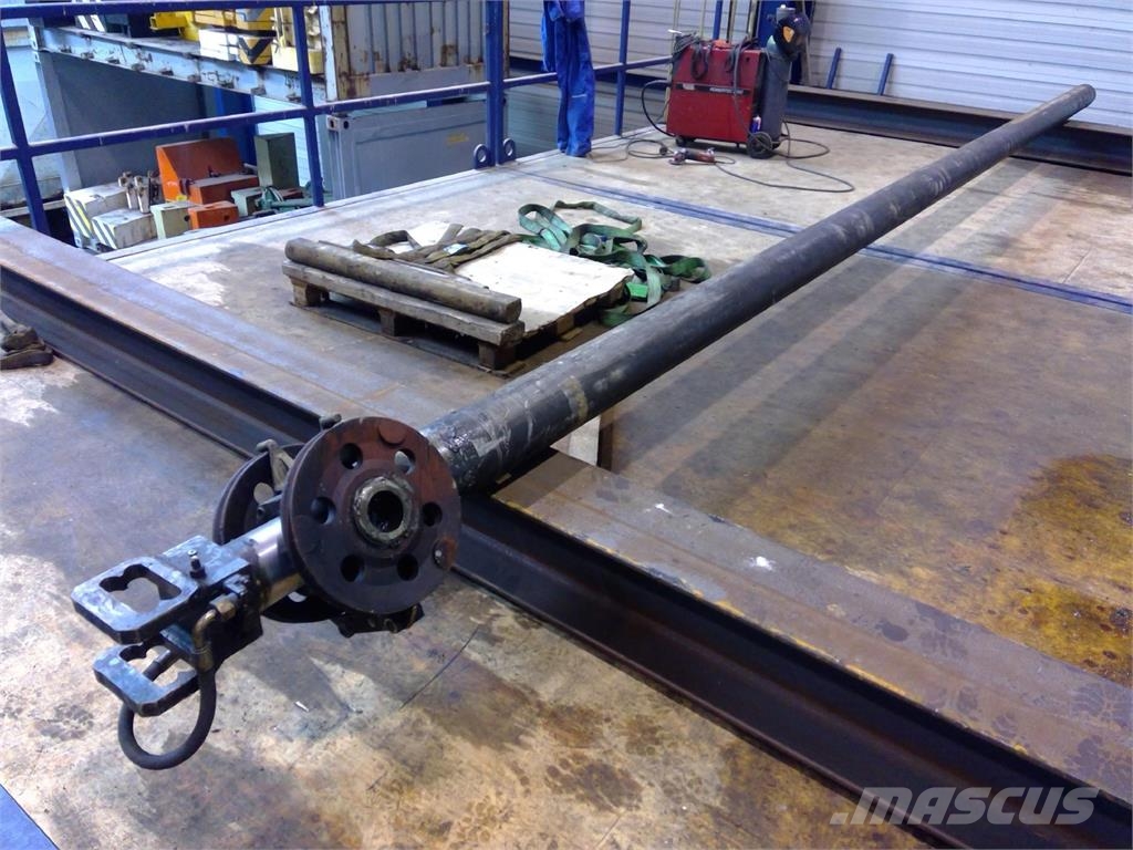 Demag AC 205 telescopic cylinder Piezas y equipos para grúas