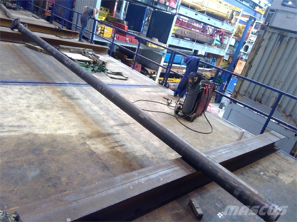 Demag AC 205 telescopic cylinder Piezas y equipos para grúas